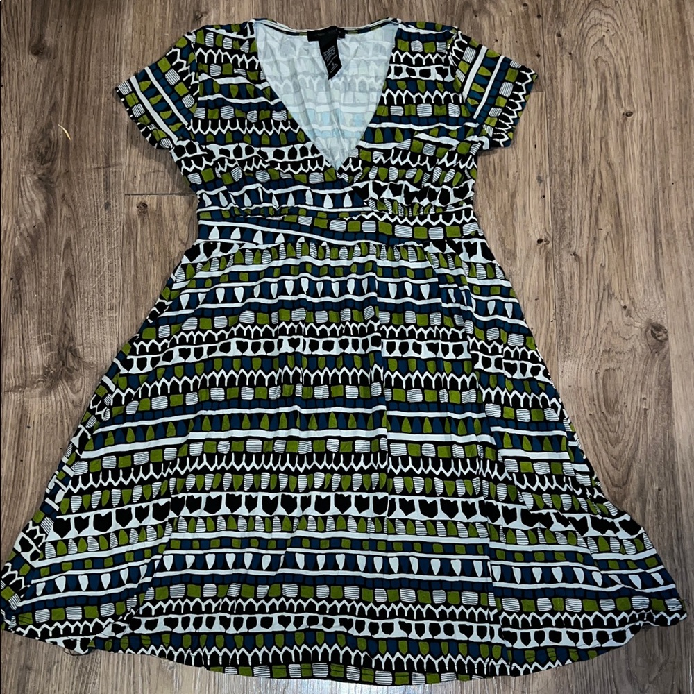 New York & Company Geometric V-Neck Midi Dress in Navy, Olive & White